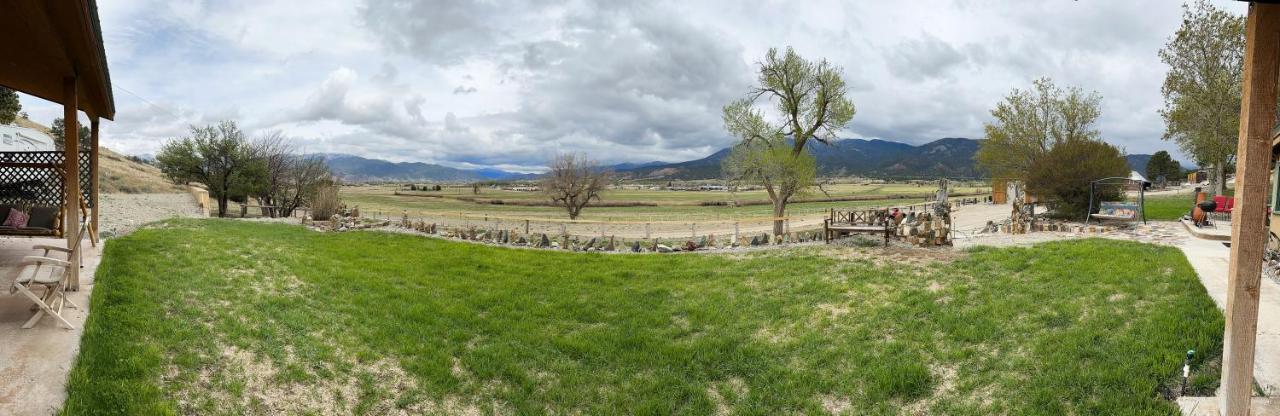 Villa Private Retreat On Working Horse And Cattle Ranch
