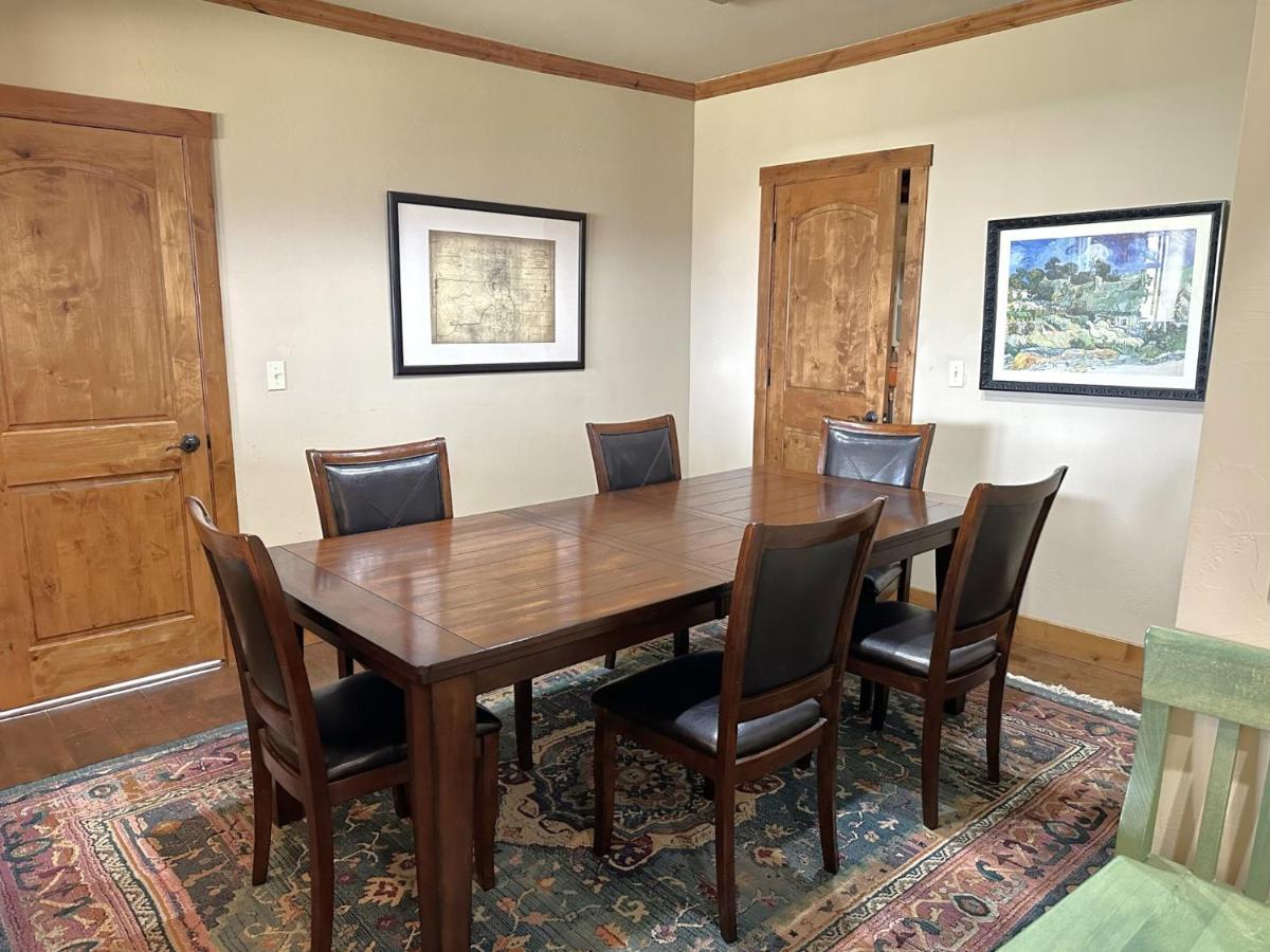 Private Retreat On Working Horse And Cattle Ranch Villa *