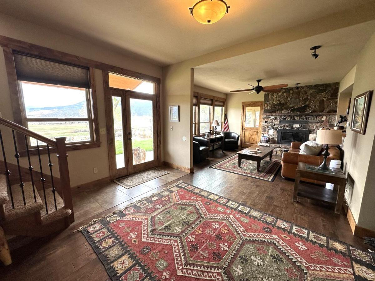 Private Retreat On Working Horse And Cattle Ranch *