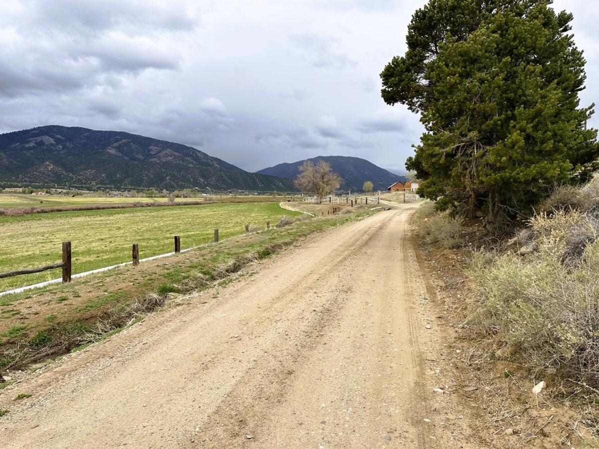 Private Retreat On Working Horse And Cattle Ranch *