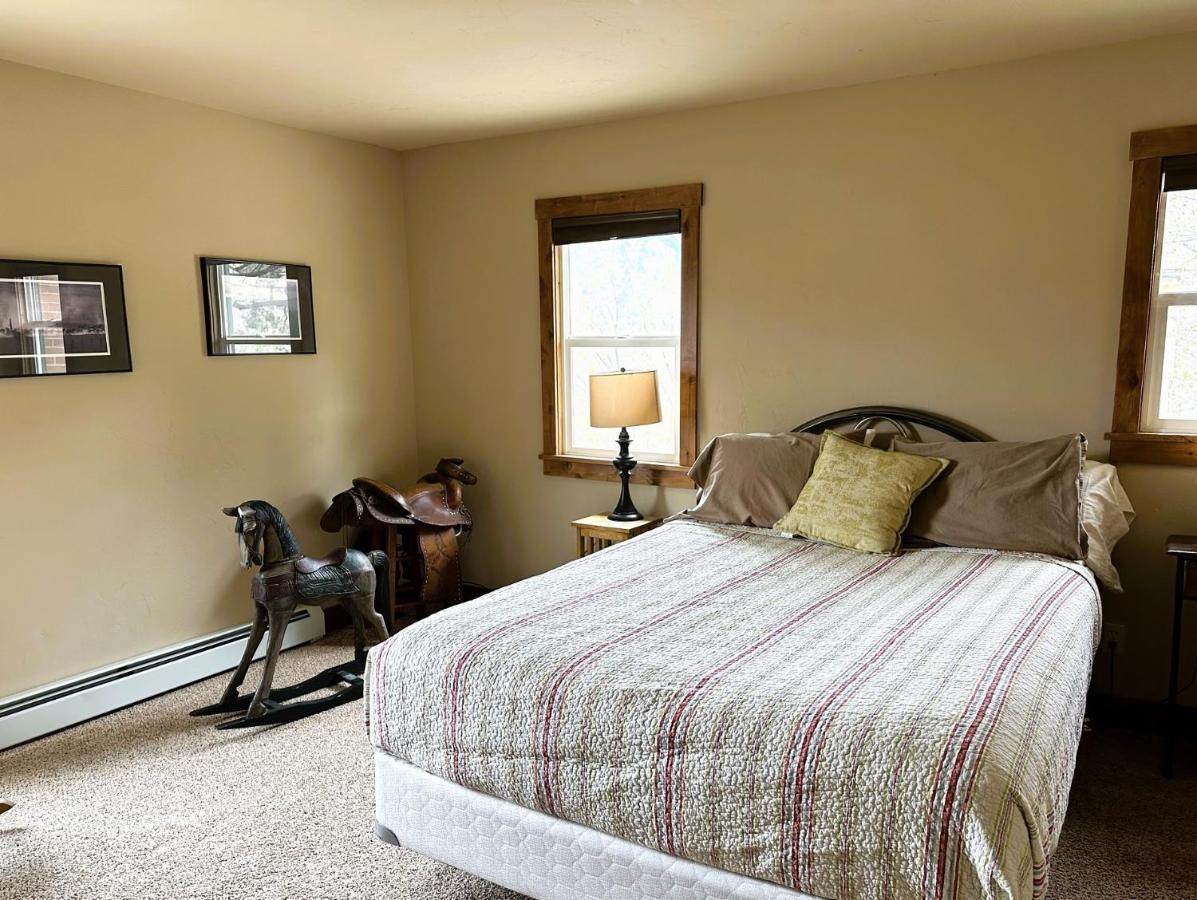 Private Retreat On Working Horse And Cattle Ranch Salida