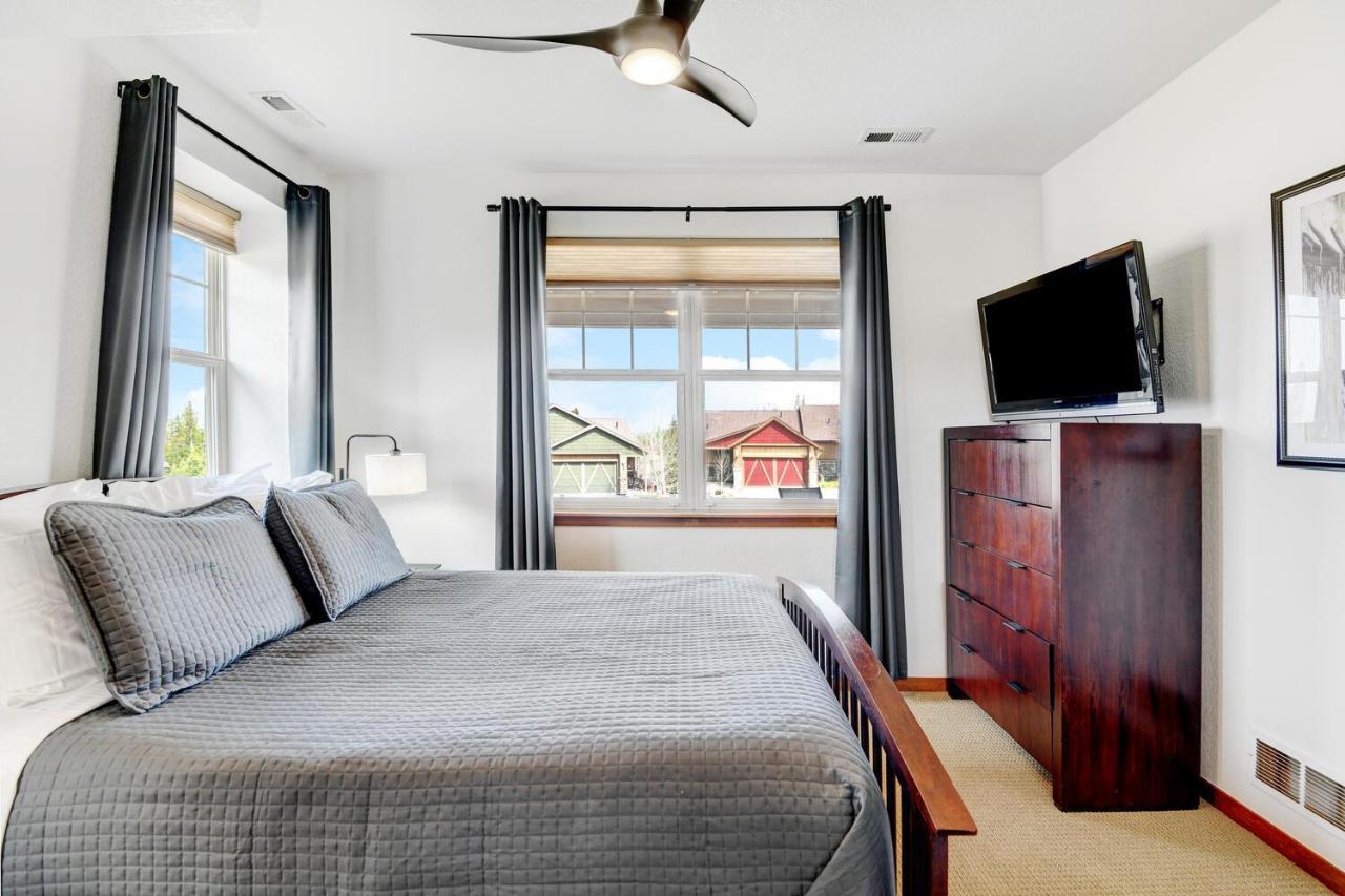 Holiday home Luxury 35: Mountain Retreat With Hot Tub & Activity Perks
