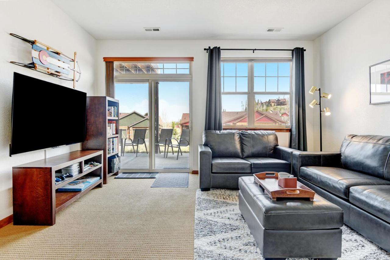 Holiday home Luxury 35: Mountain Retreat With Hot Tub & Activity Perks *