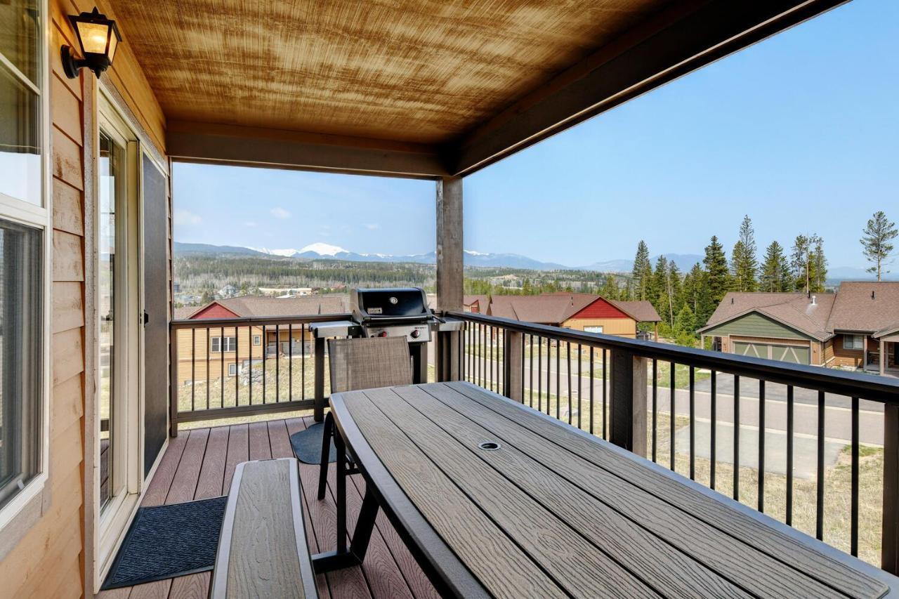 Luxury 35: Mountain Retreat With Hot Tub & Activity Perks Holiday home Fraser