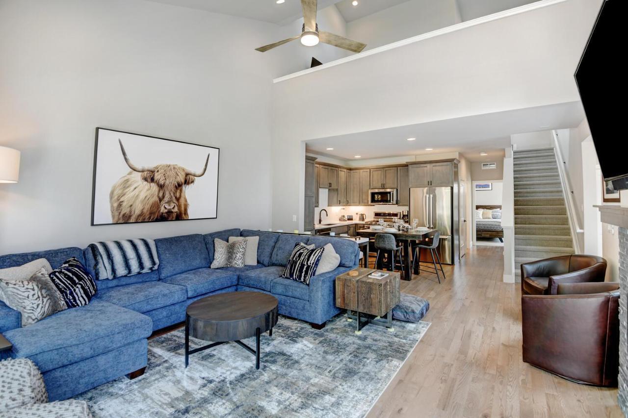 Holiday home Luxury Cabin 77: Hot Tub Retreat With Mountain Views Fraser
