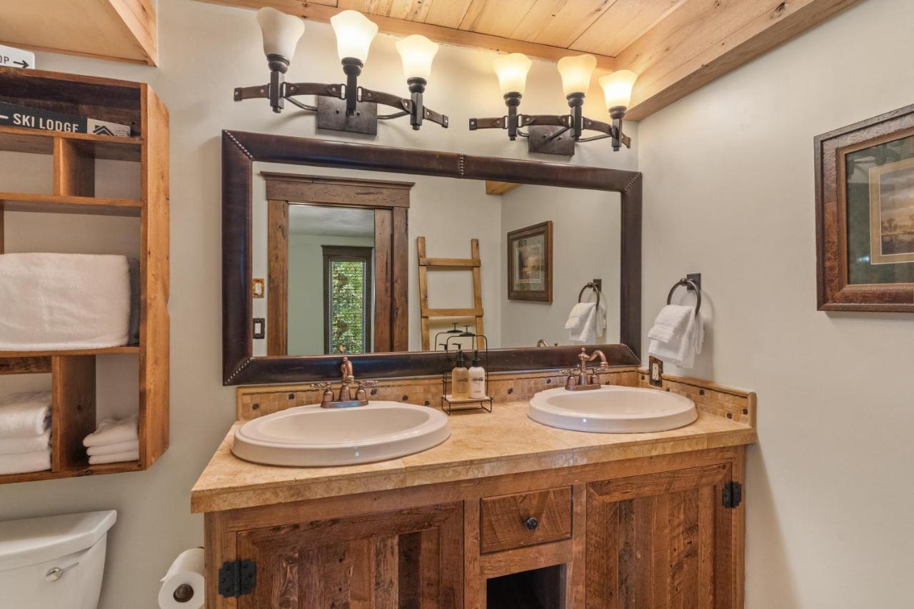 Bear Claw 301 - Ski-in Ski-out Condo!