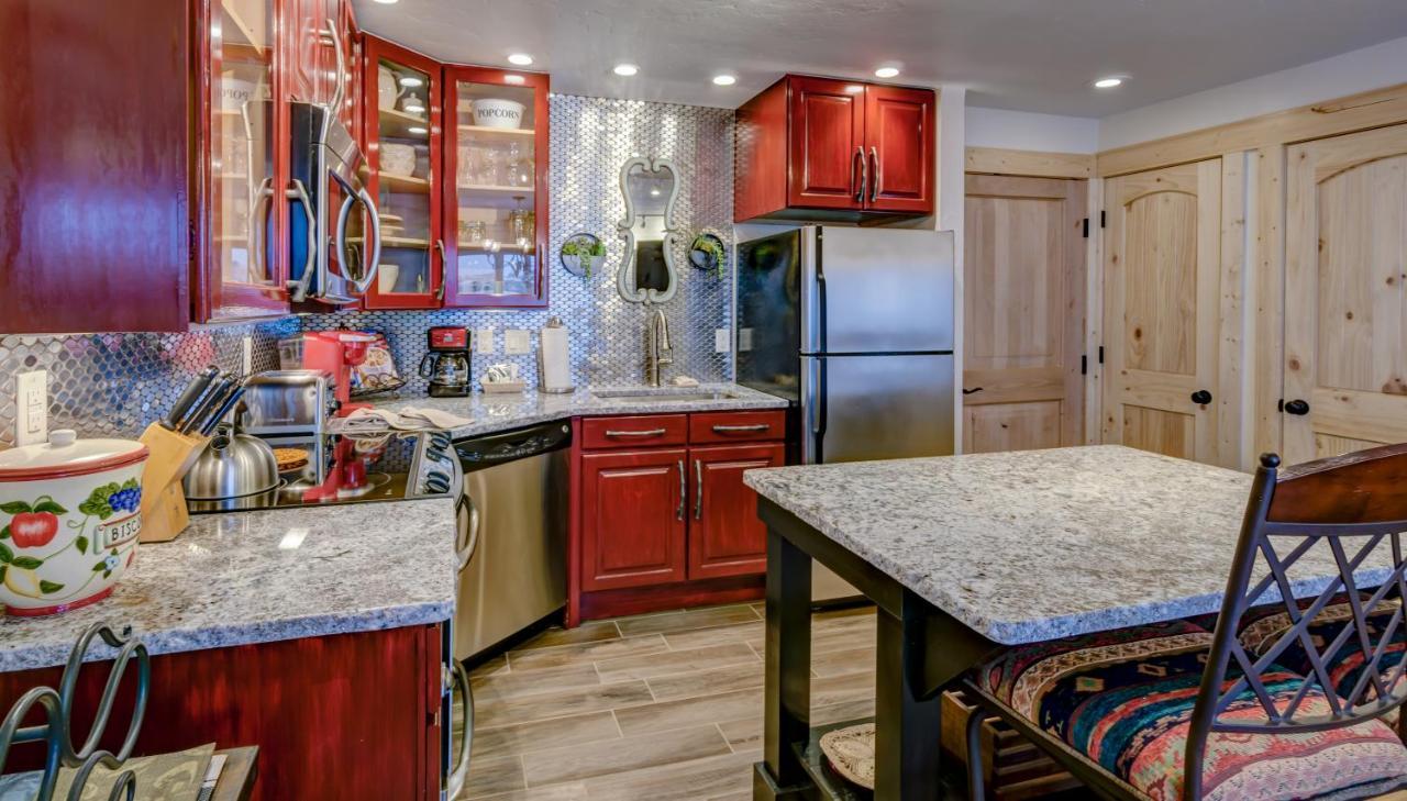 Bear Claw 104 - Ski-in Ski-out Condo! Apartamento