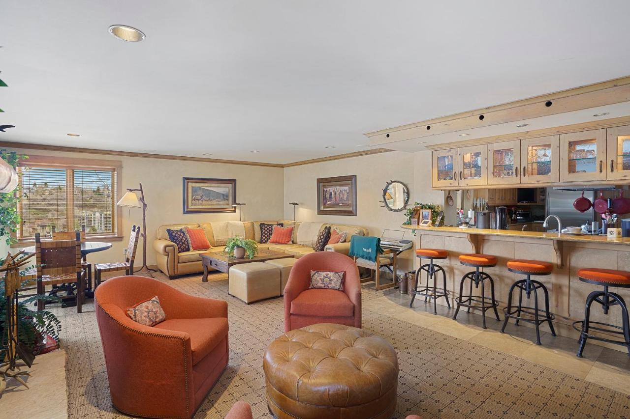 Bear Claw 306 - Ski-in Ski-out Condo!