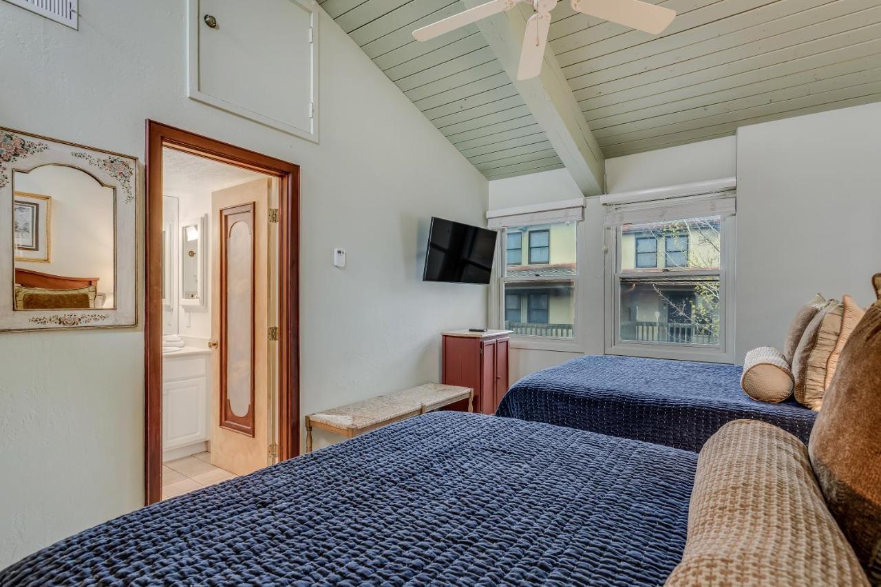 Interlude 3-bedroom Unit 302 Holiday home