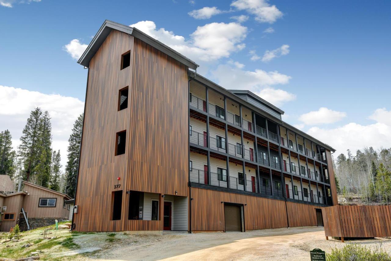 Holiday home Luxury 102: Panoramic Views & Activity Perks *