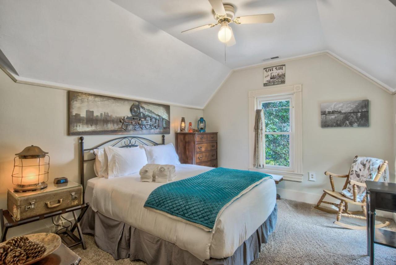 Victorian Charm With Hot Tub & Fire Pit Downtown Casa de férias Colorado Springs