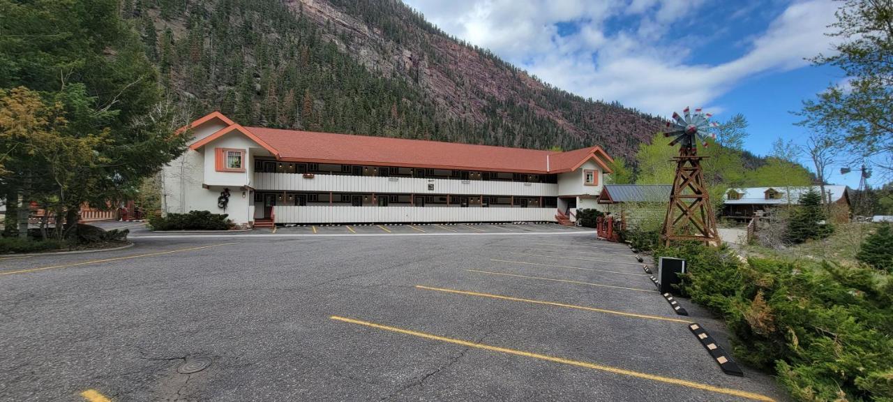 Hotel Hot Springs 3*