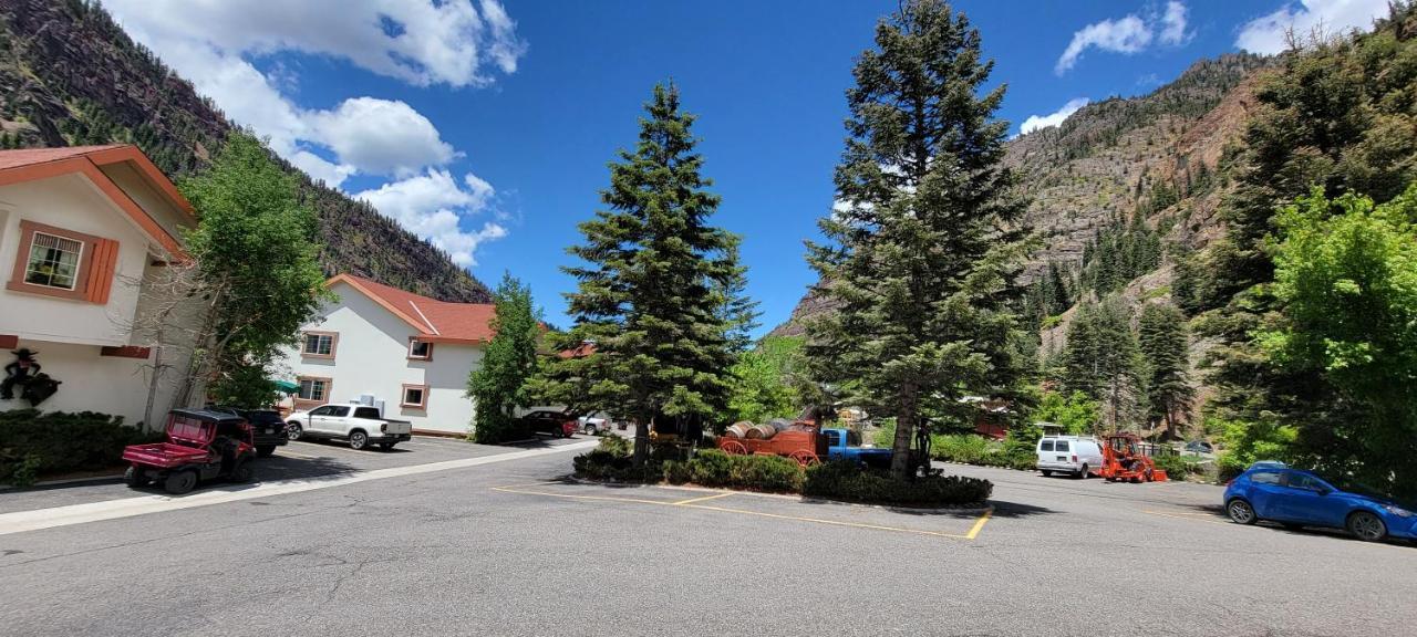 Hot Springs 3* Ouray