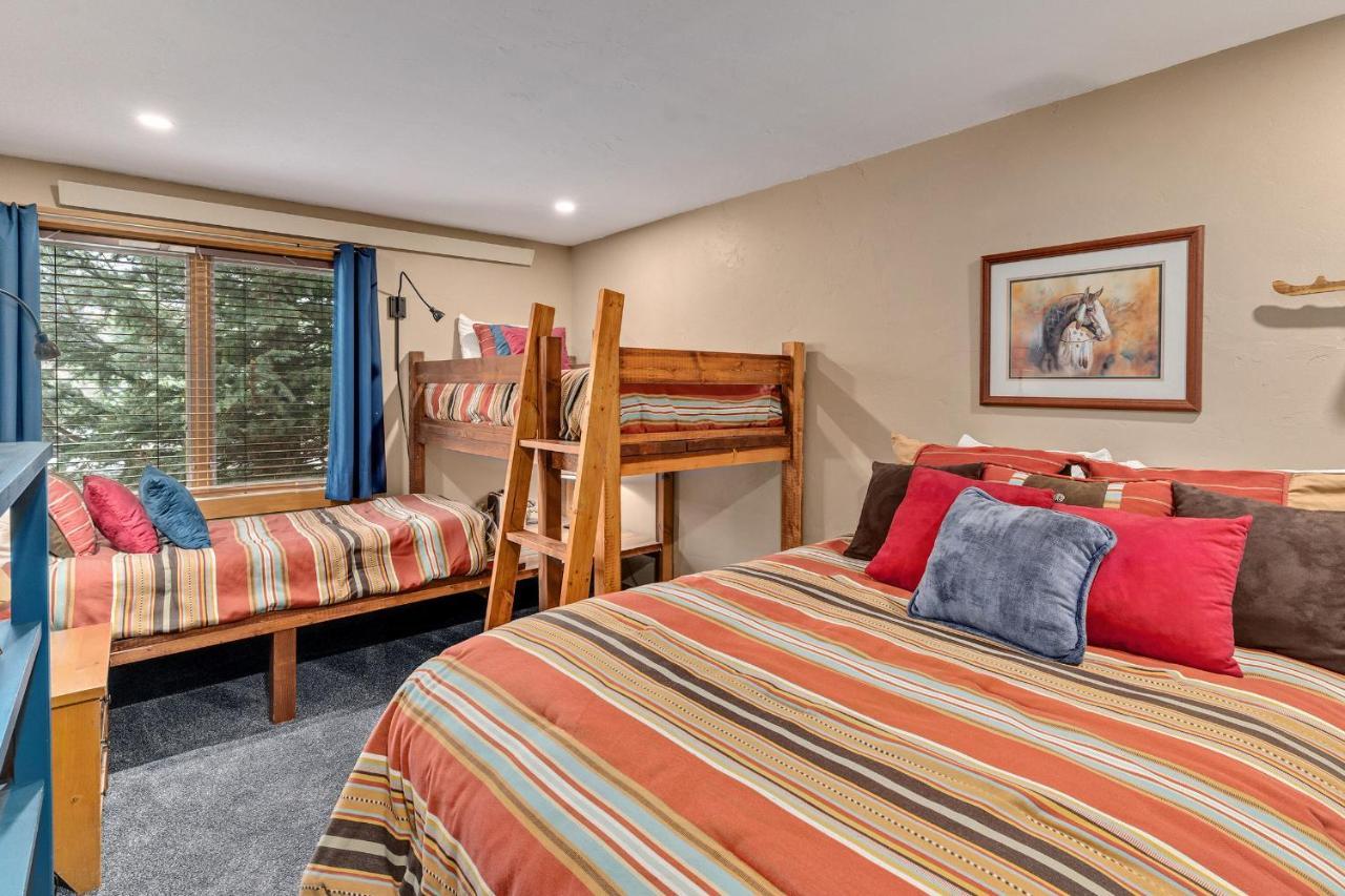 Apartment Bear Claw 107 - Ski-in Ski-out Condo! *