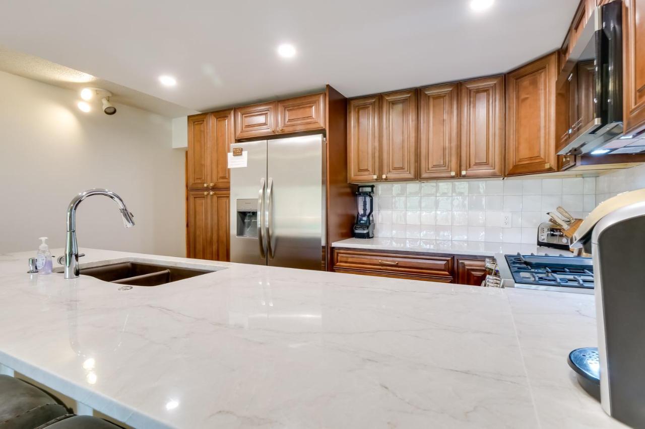 Beautiful Breck Townhome With Pool 1 Mi To Main St! Breckenridge