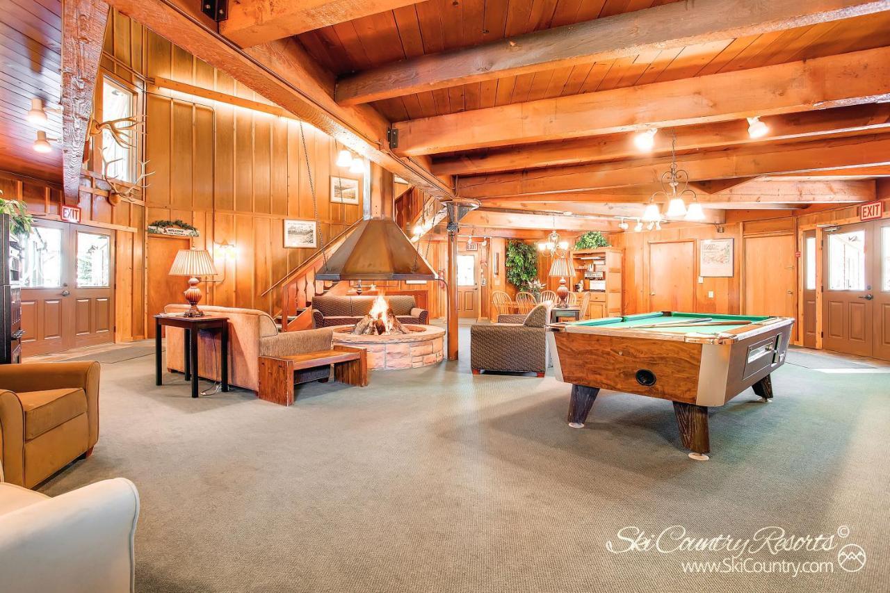 Cozy Floor Unit With Lots Of Windows Affordable & Steps From Main Street Pm8d Apartment