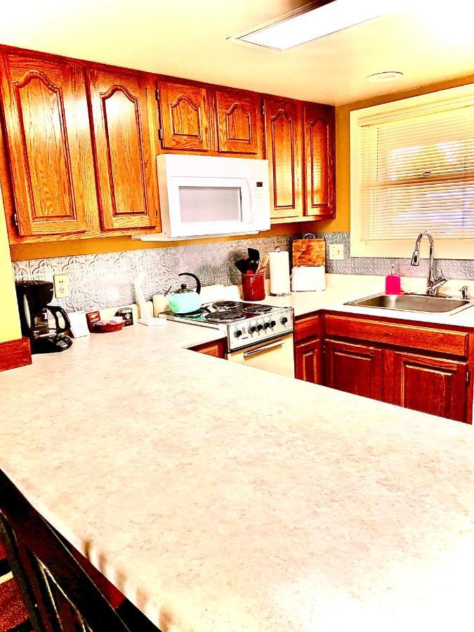 Talisman Amazing Views Walk To Uptown Sleeps 4 Villa