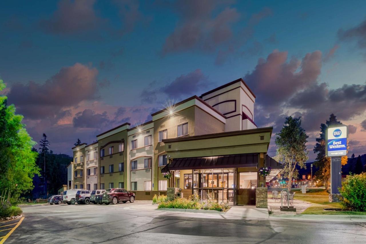Western Alpenglo Hotel Winter Park