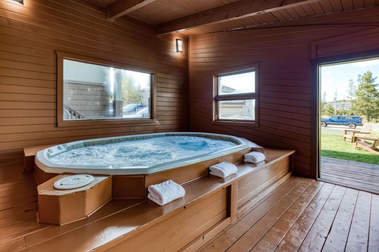 Western Alpenglo Hotel 3*