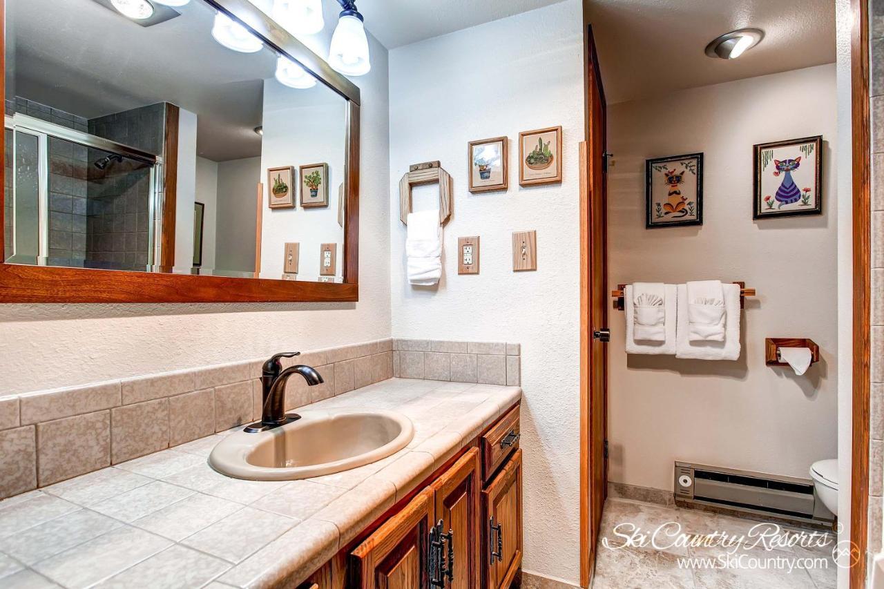 Budget-friendly, Rustic In The Heart Of Downtown - Walk Everywhere, Recent Upgrades! At105 Apartment *
