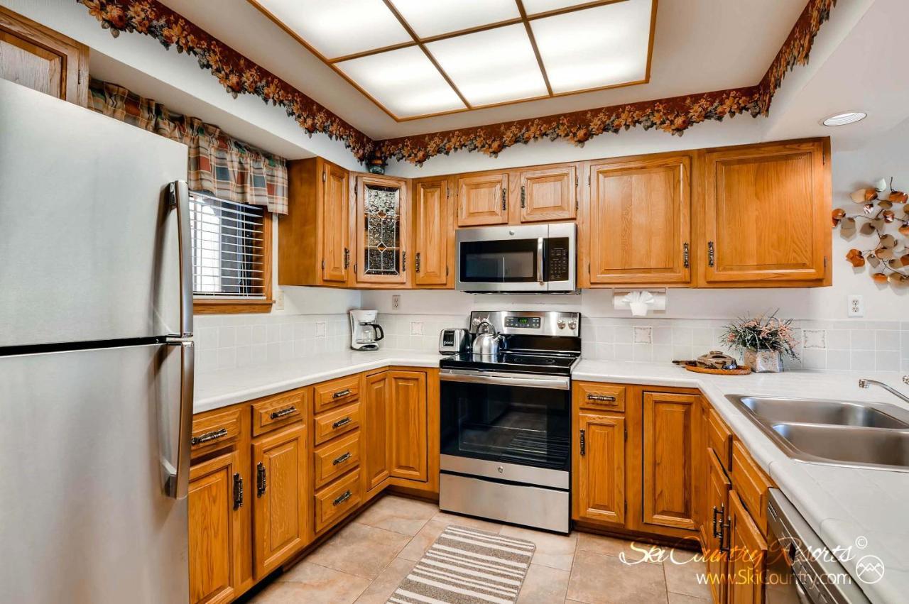 Apartment Budget-friendly, Rustic In The Heart Of Downtown - Walk Everywhere, Recent Upgrades! At105