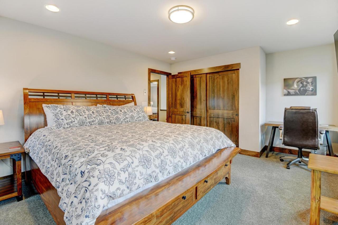 Mountain Vista Luxury Retreat Fraser