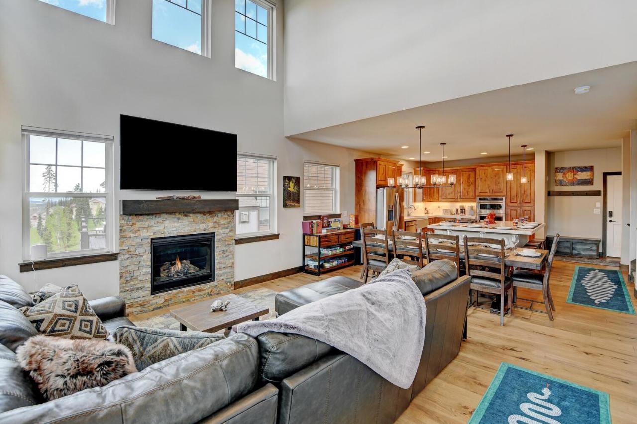 Mountain Vista Luxury Retreat *
