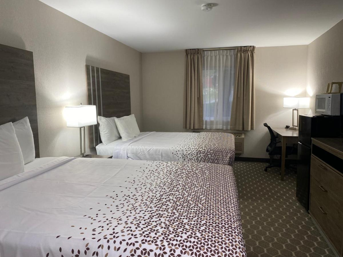 Hotel Dillon Inn