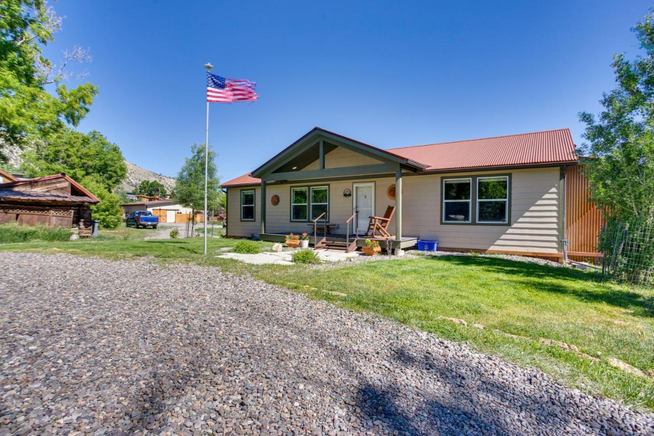 Spacious With Deck 5 Mi To State Park! Holiday home *