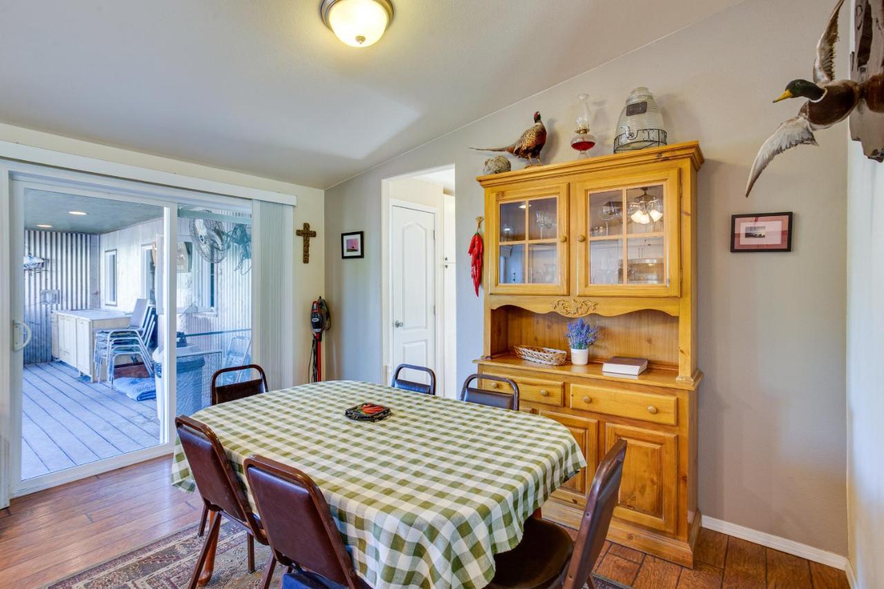 Spacious With Deck 5 Mi To State Park! Holiday home *