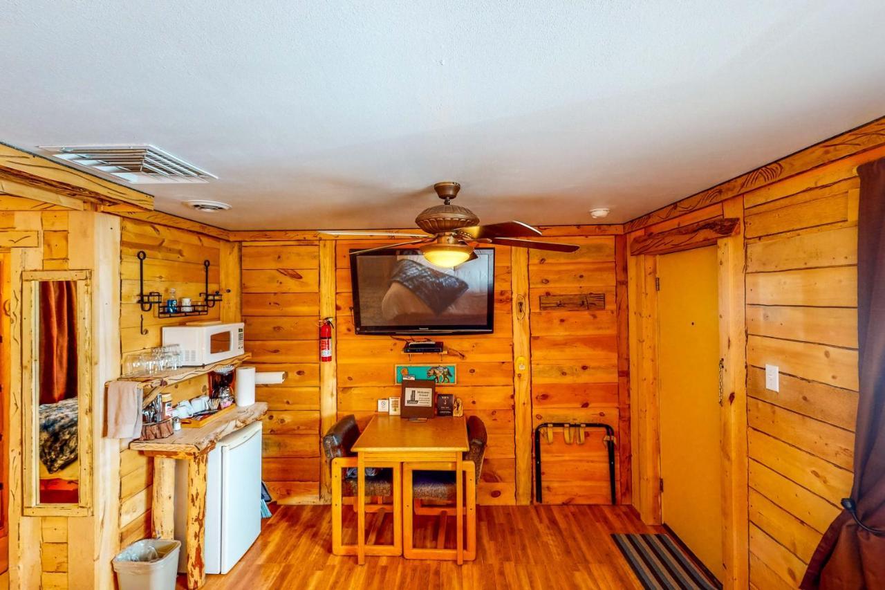 Lodge, Cabin 1 Holiday home *