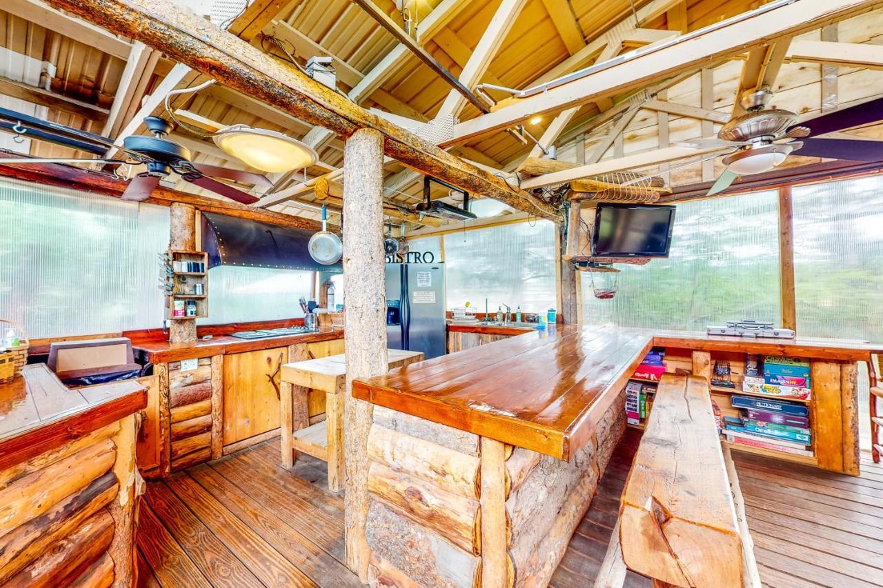Lodge, Cabin 1 * Cedaredge