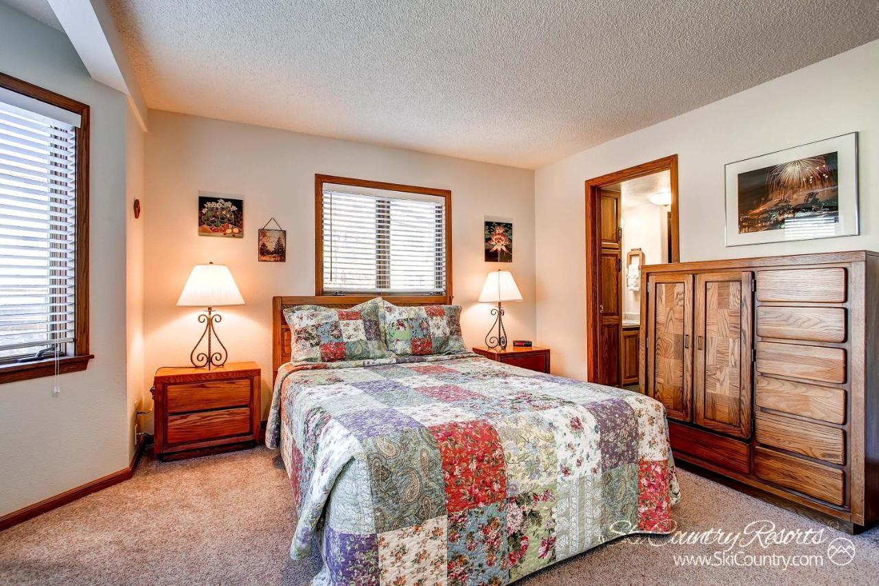 Budget-friendly, Rustic In The Heart Of Downtown - Walk Everywhere, Recent Upgrades! At105 *