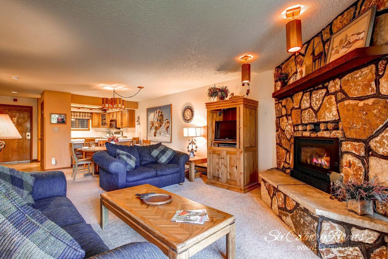 Budget-friendly, Rustic In The Heart Of Downtown - Walk Everywhere, Recent Upgrades! At105 Apartment *