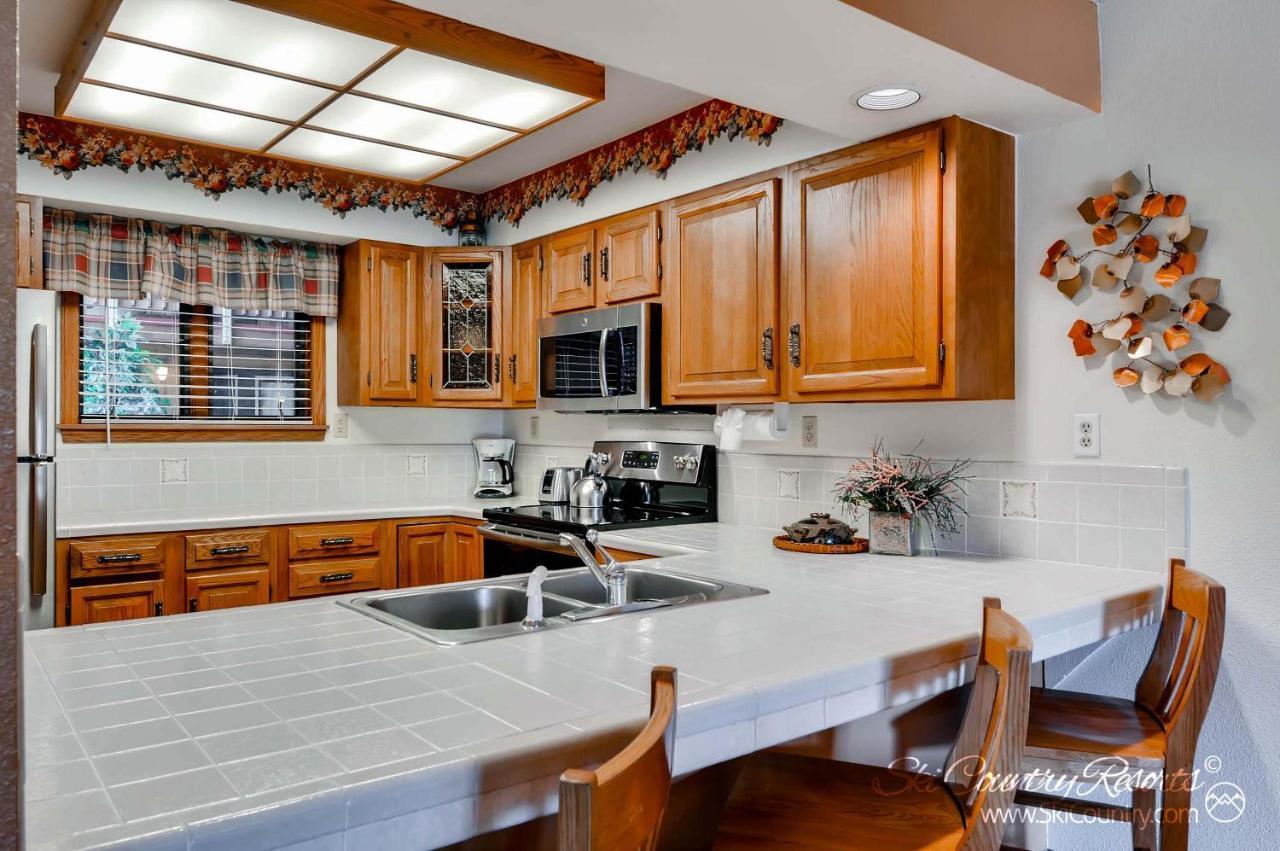 Apartment Budget-friendly, Rustic In The Heart Of Downtown - Walk Everywhere, Recent Upgrades! At105 *