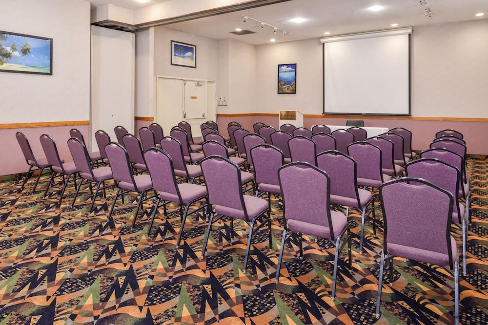 Ramada By Wyndham Hotel
