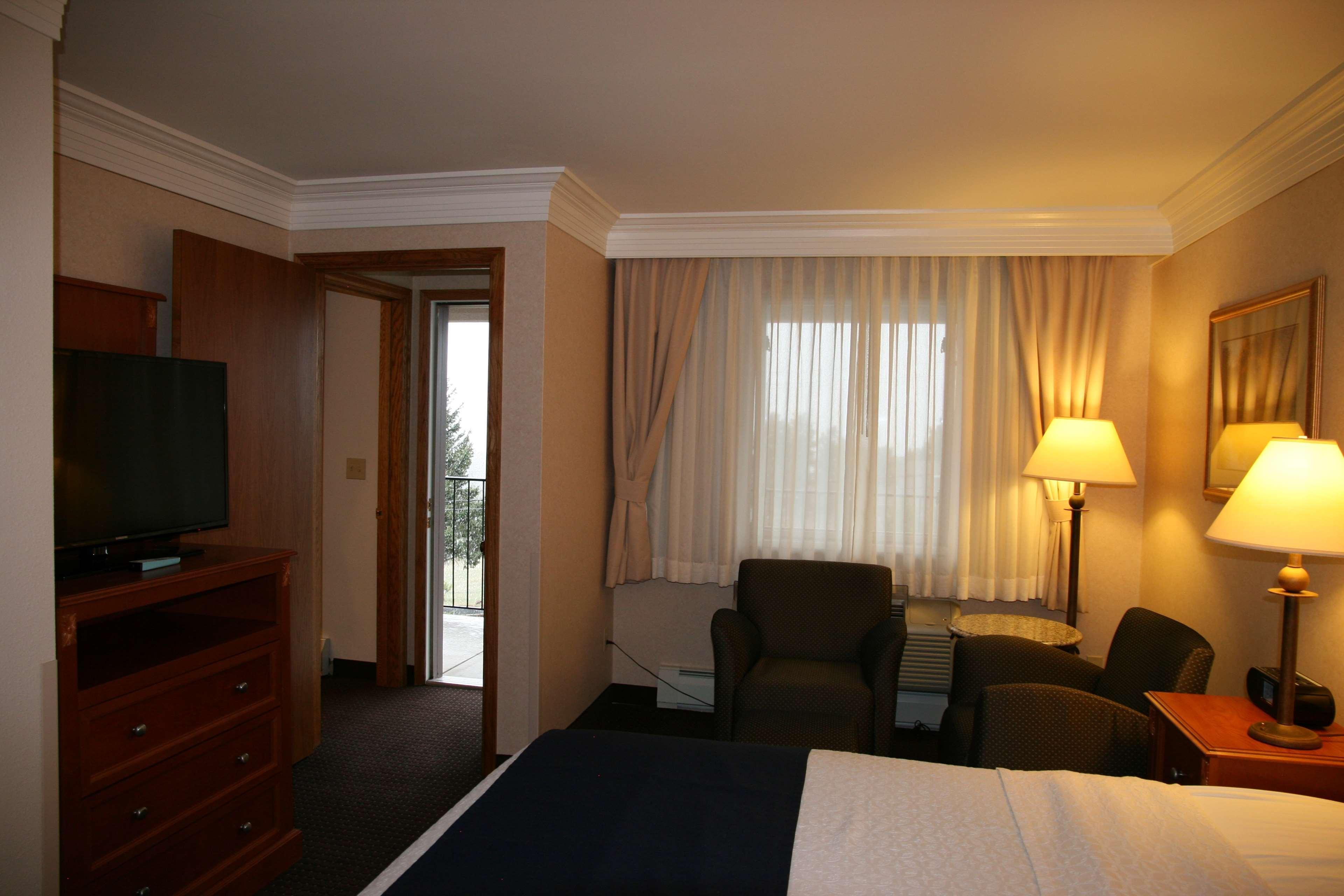 Best Western Plus Silver Saddle Hotel 2*