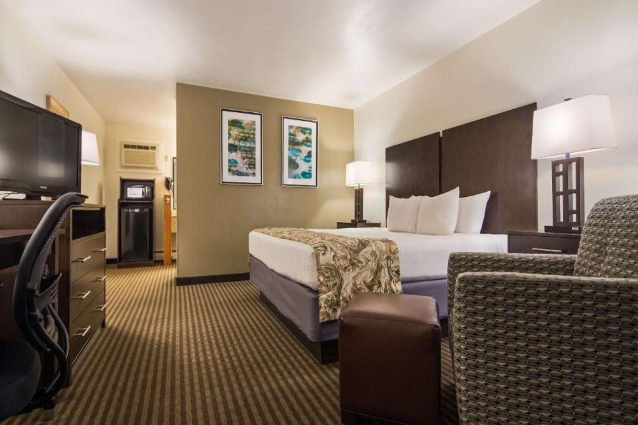Baymont By Wyndham