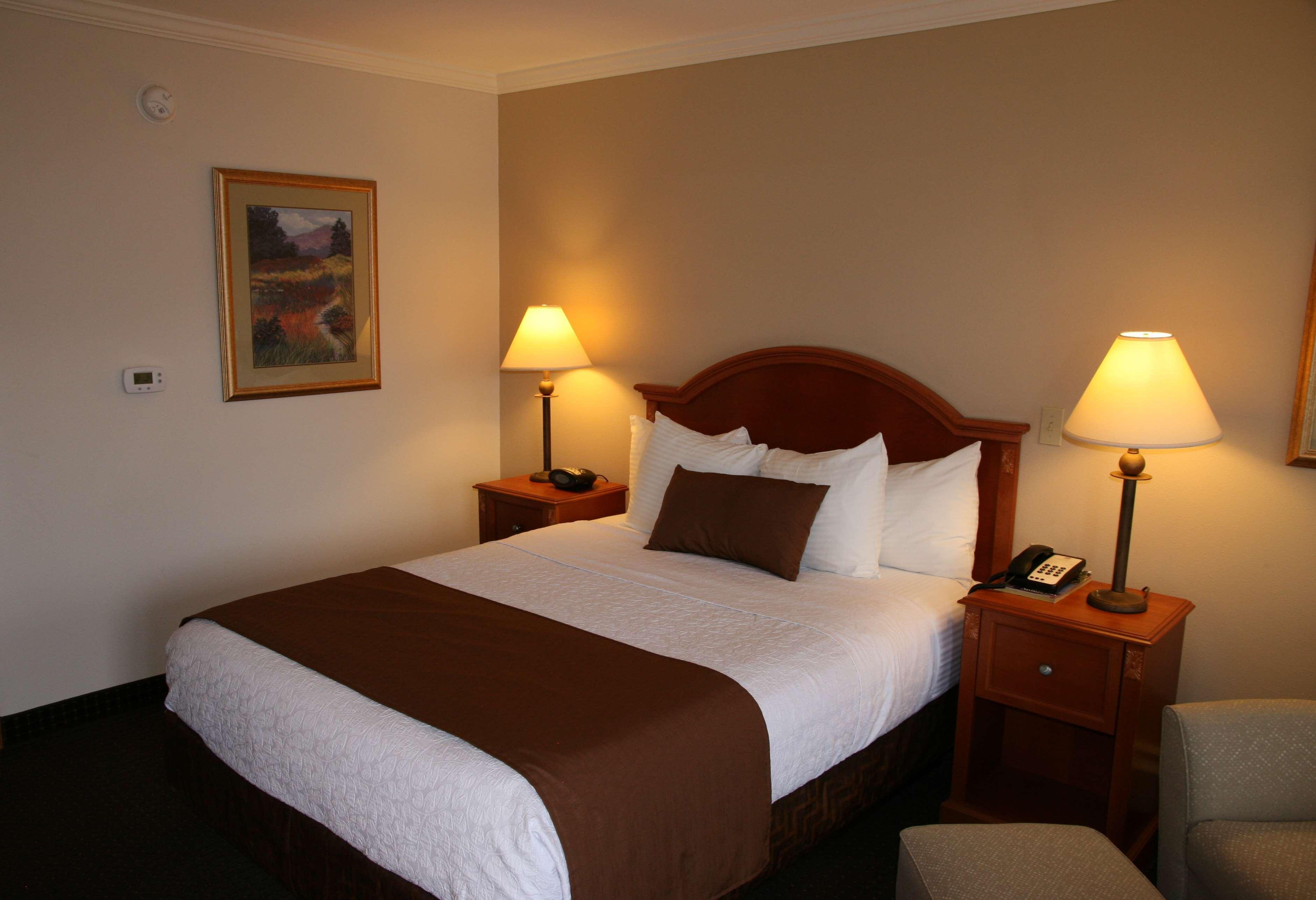 Best Western Plus Silver Saddle Hotel