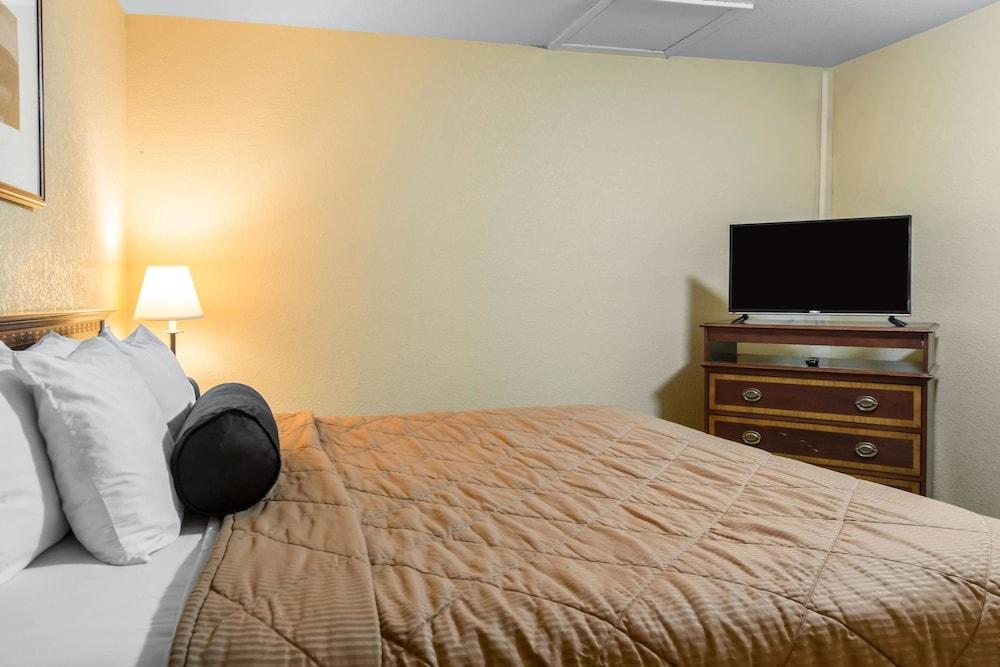 Rodeway Morgan Inn