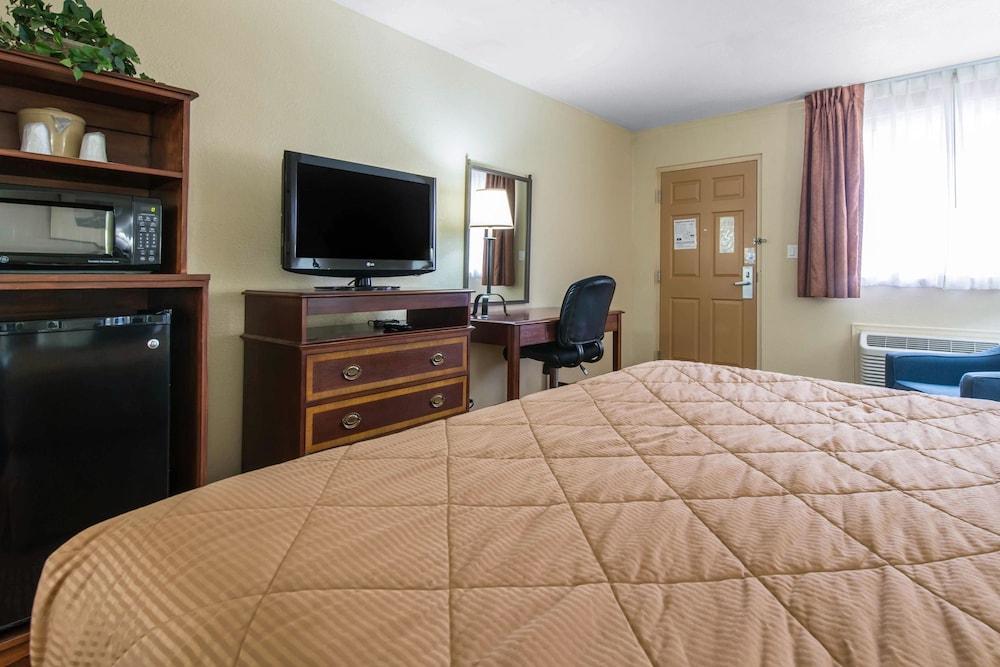 Rodeway Morgan Inn Fort Morgan