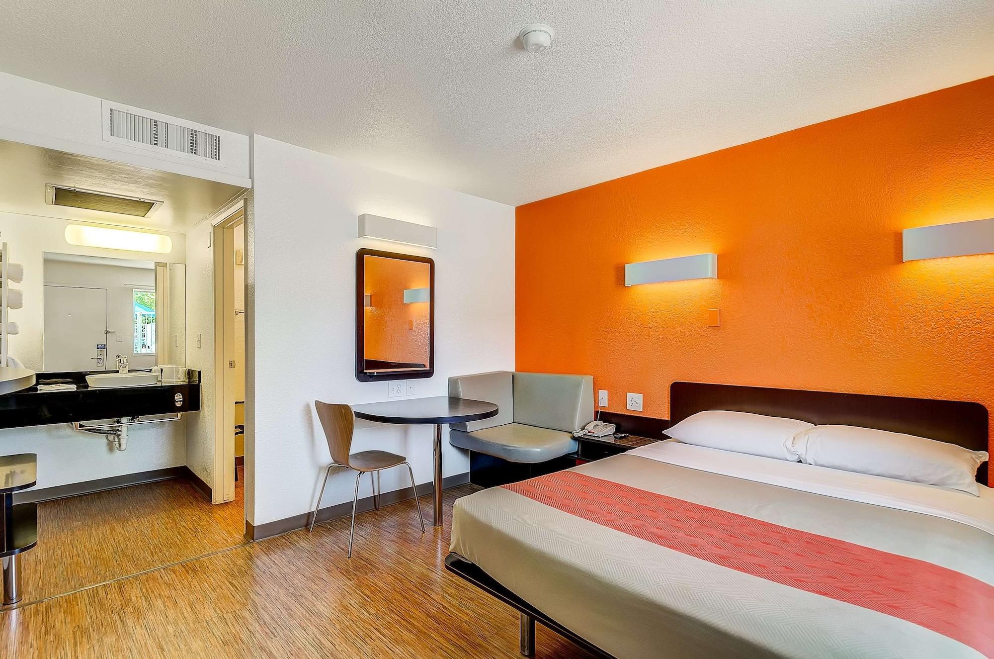 Inn Park By Radisson, 2*