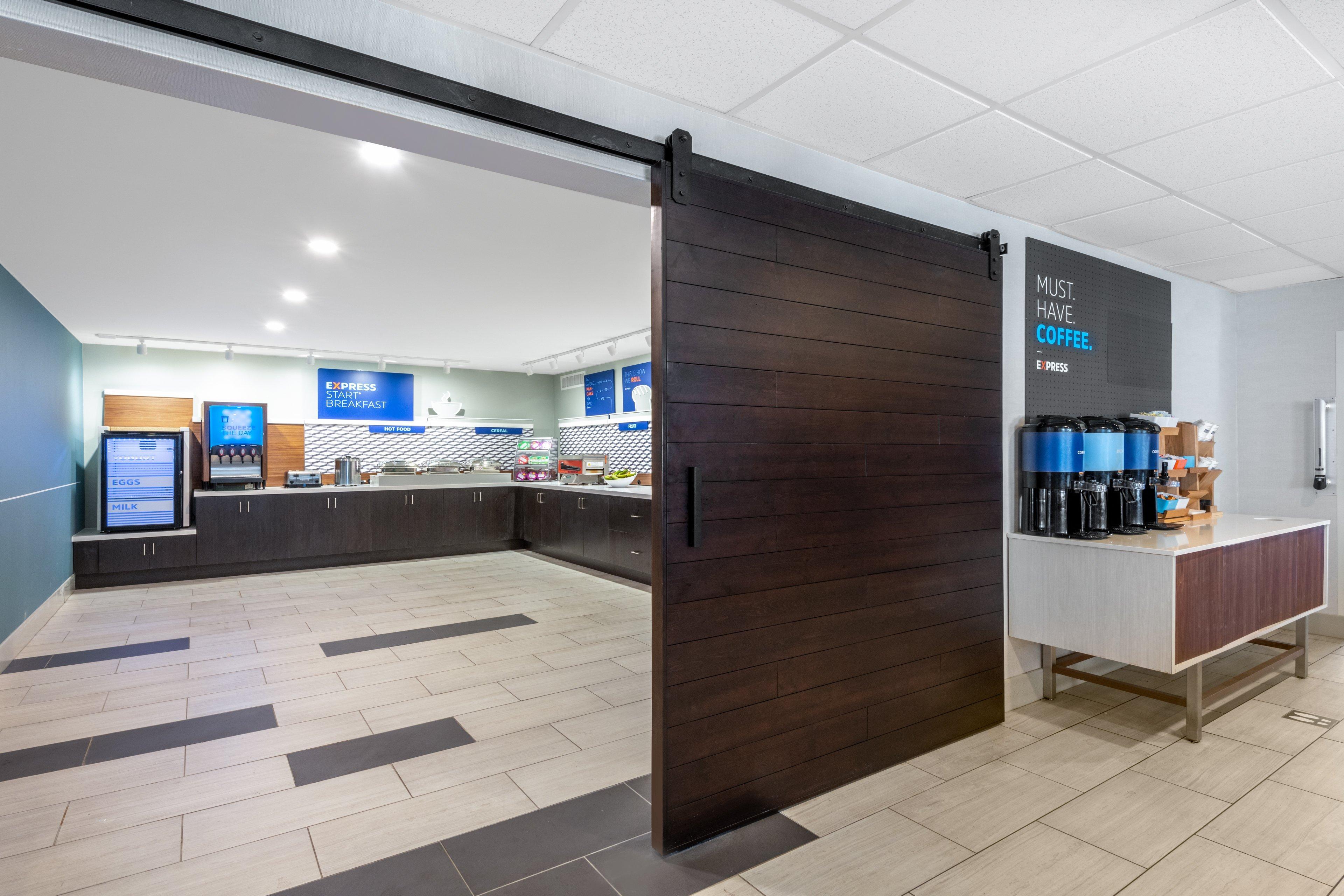 Hotel Express & Wheat Ridge-denver West By Ihg 3*