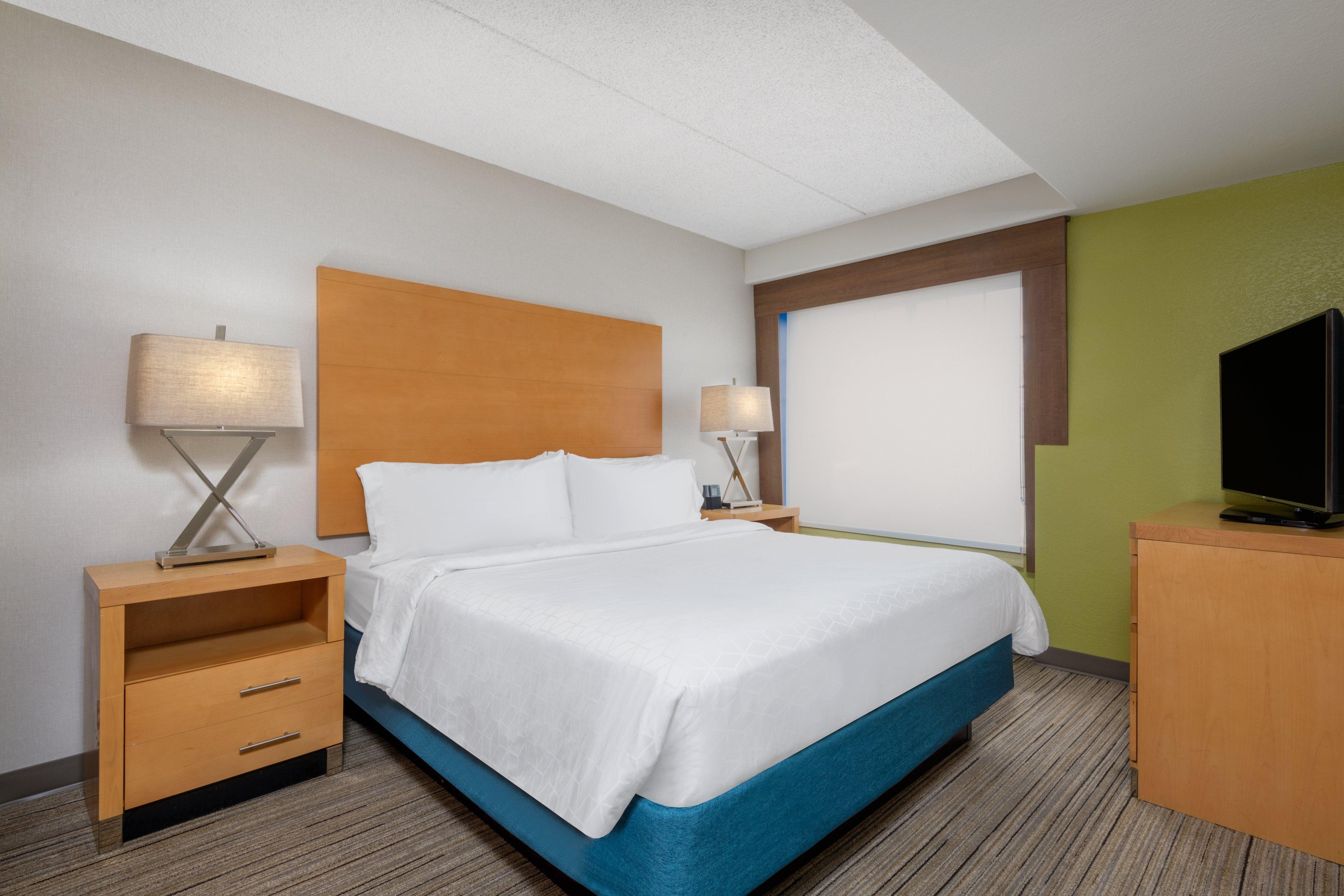 Express & Wheat Ridge-denver West By Ihg 3*