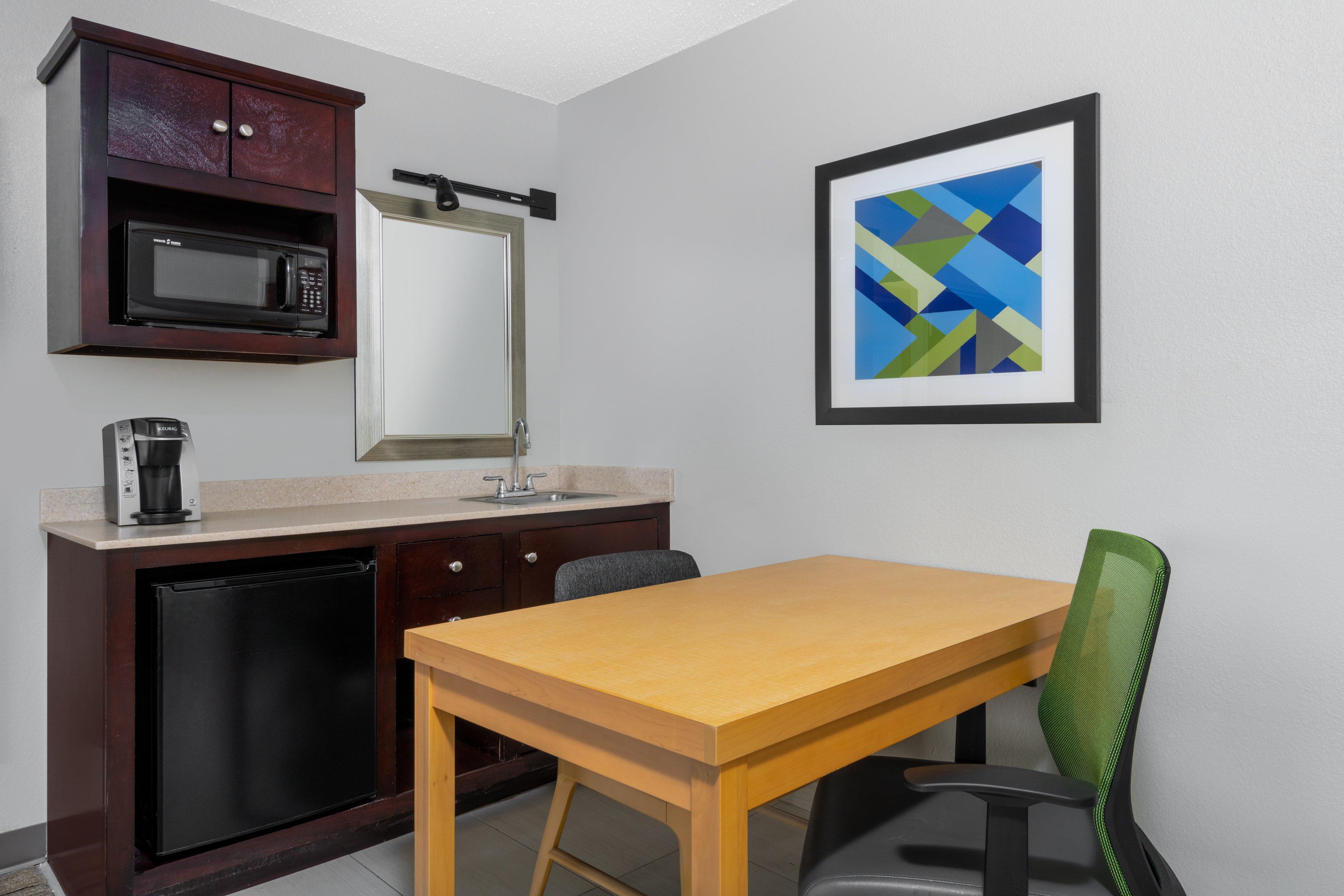 Express & Wheat Ridge-denver West By Ihg 3*