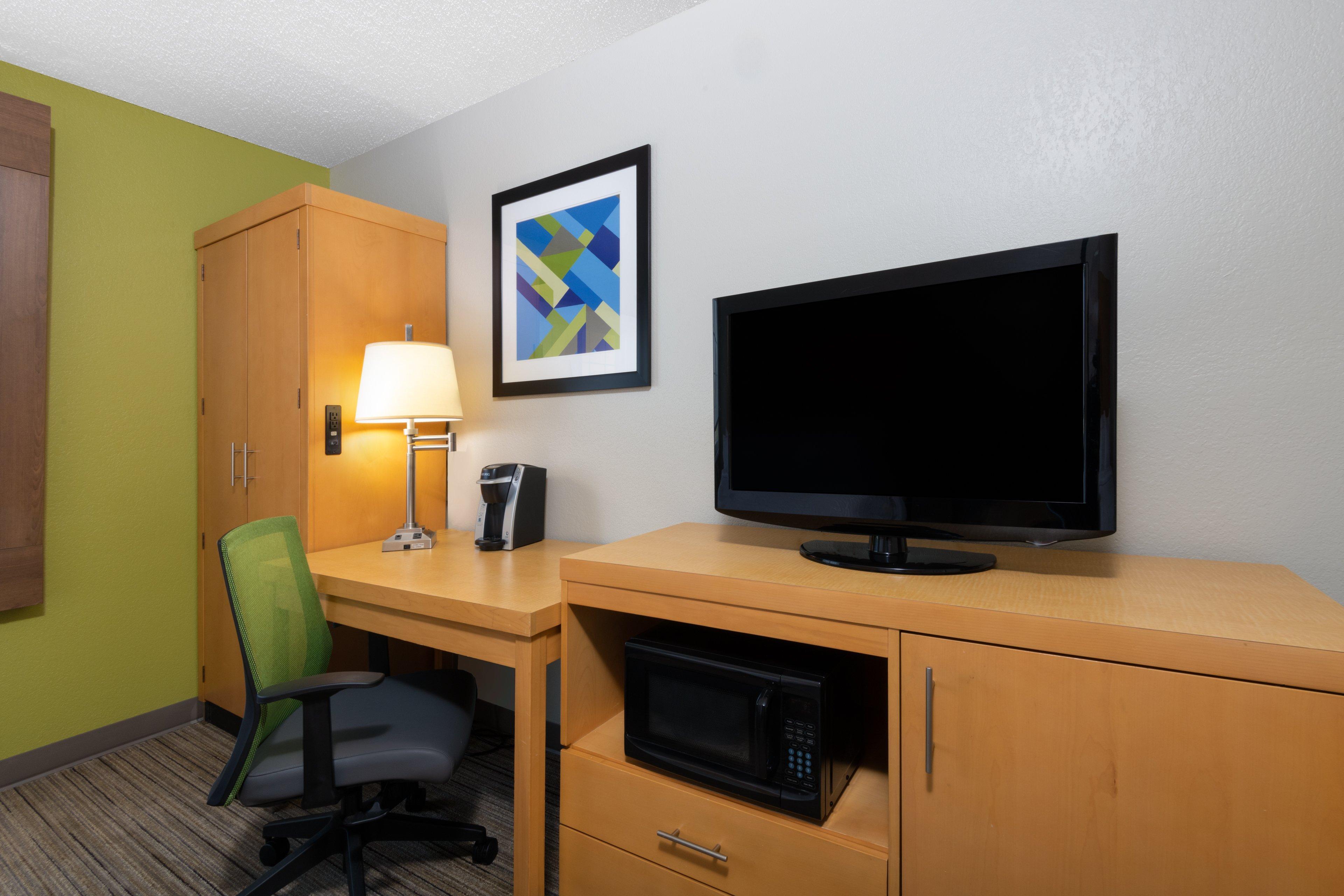 Express & Wheat Ridge-denver West By Ihg Hotel 3*