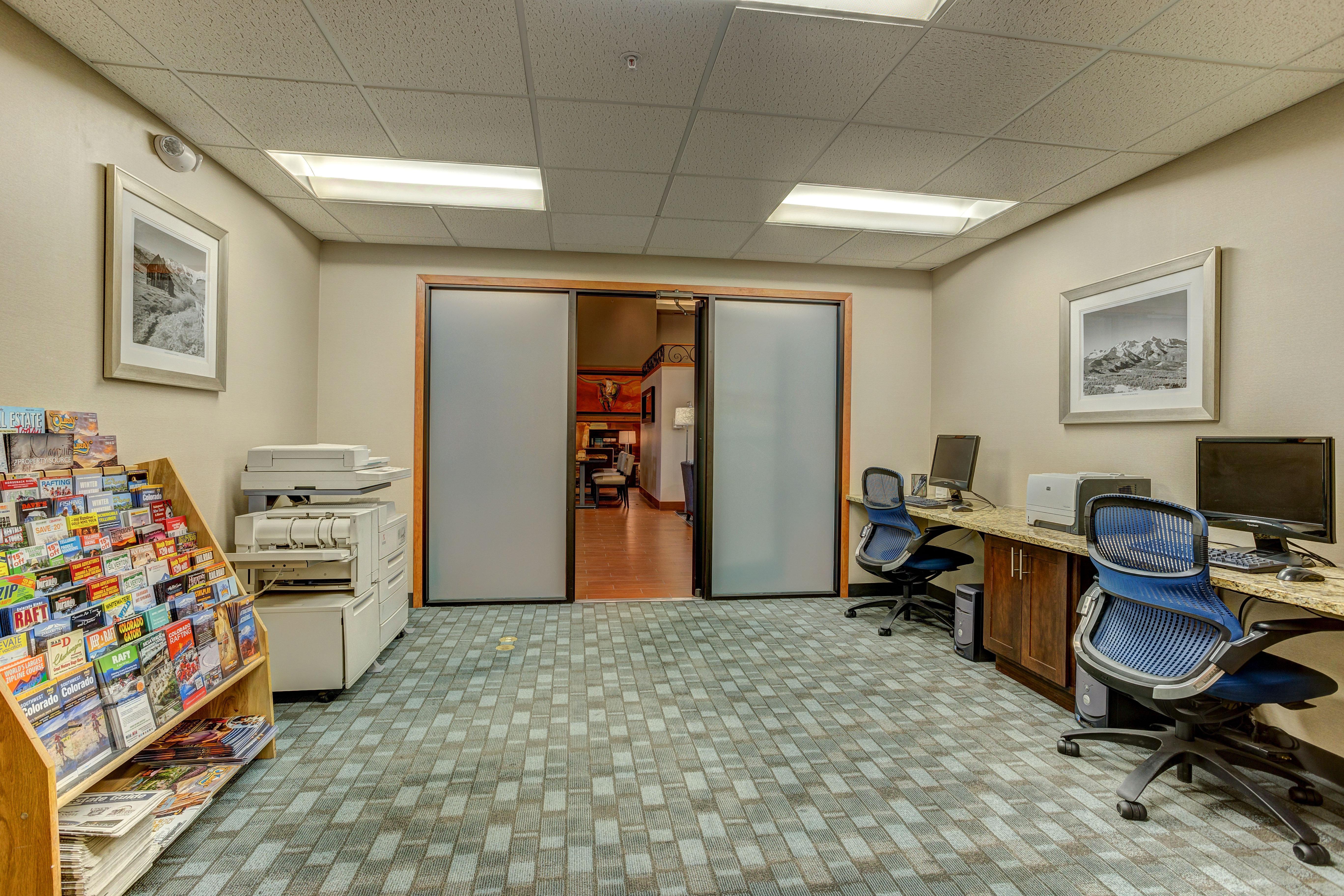 Holiday Express & - Black Canyon Area By Ihg Montrose