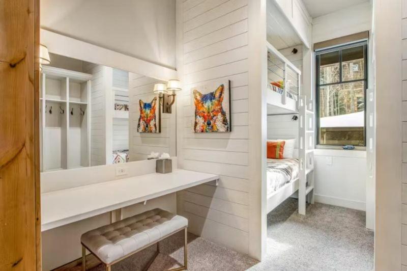 Holiday home Luxurious 6-bedroom Ski-in-ski-out Home, Very Spacious, With Private Hot Tub And Game Room, Breckenridge