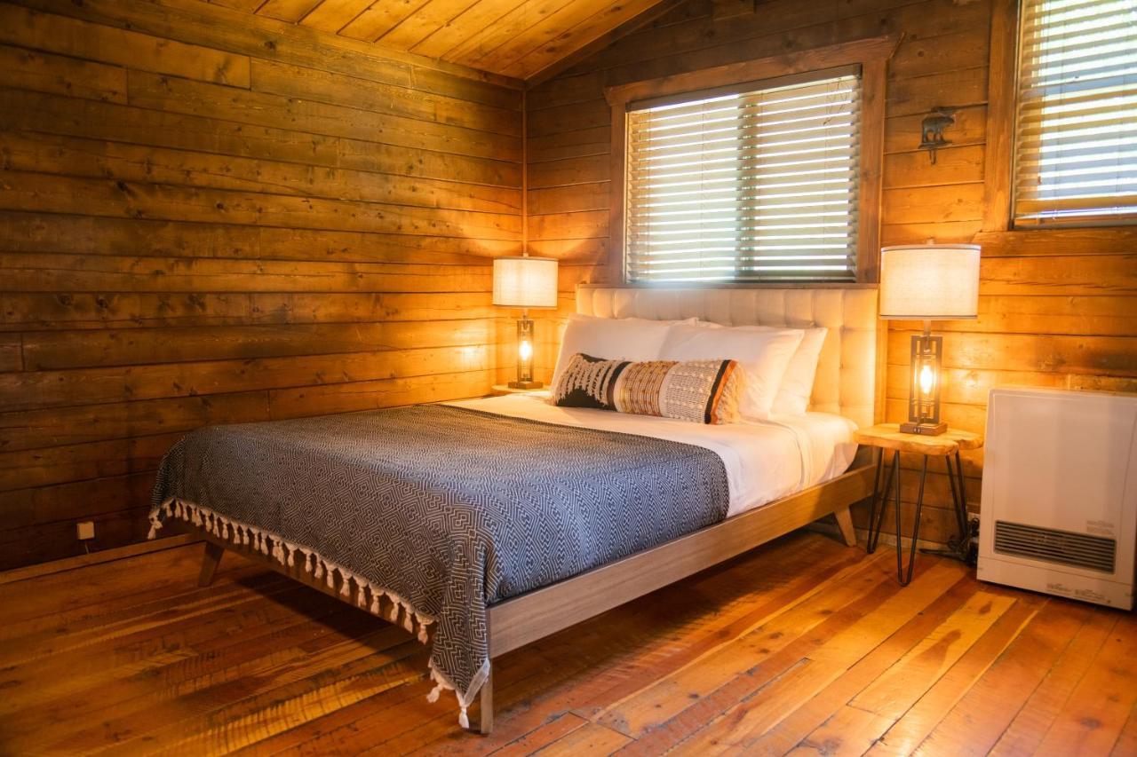 High Creek And Hotel 3*