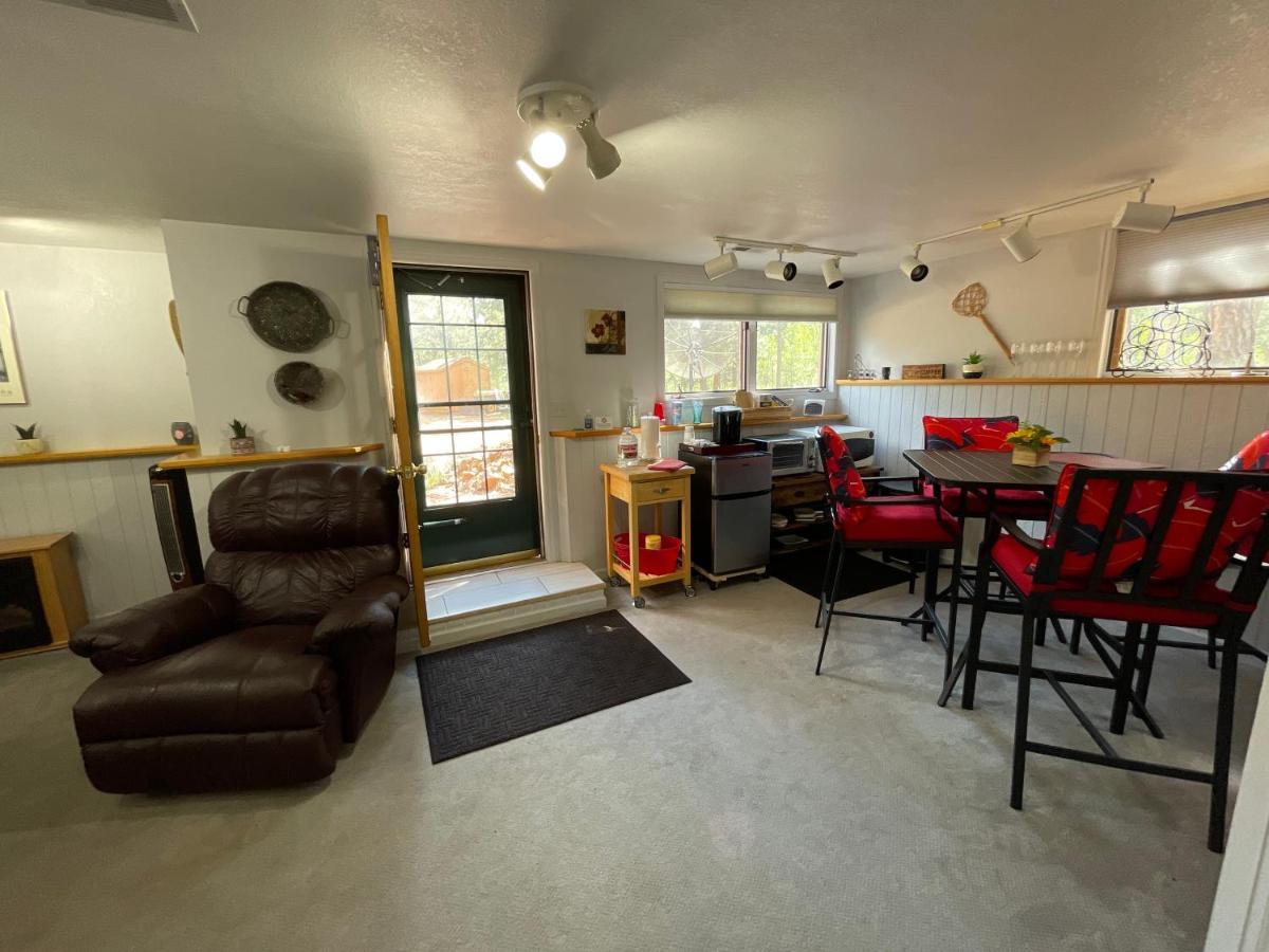 Guest house On The Divide